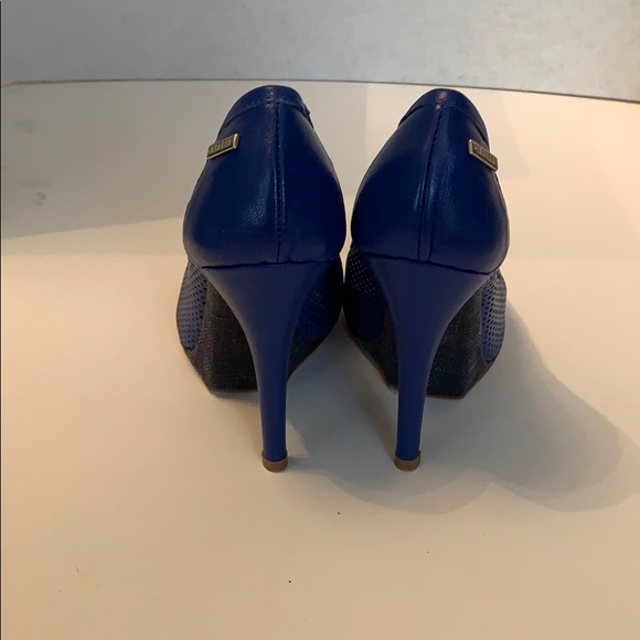 GF Ferre Heels - Picture 2 of 5